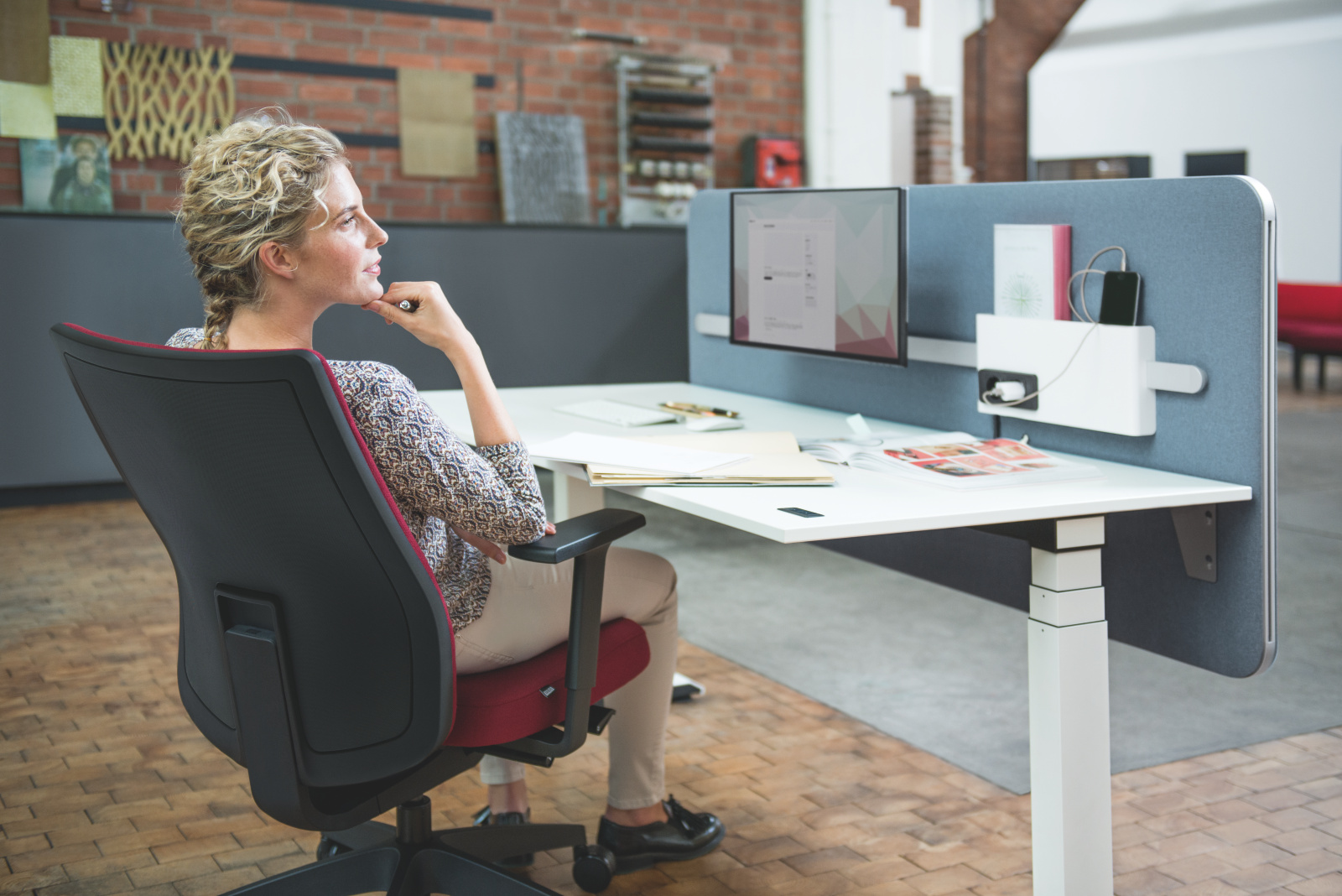 Sten - Dreh- & Besucherstuhl